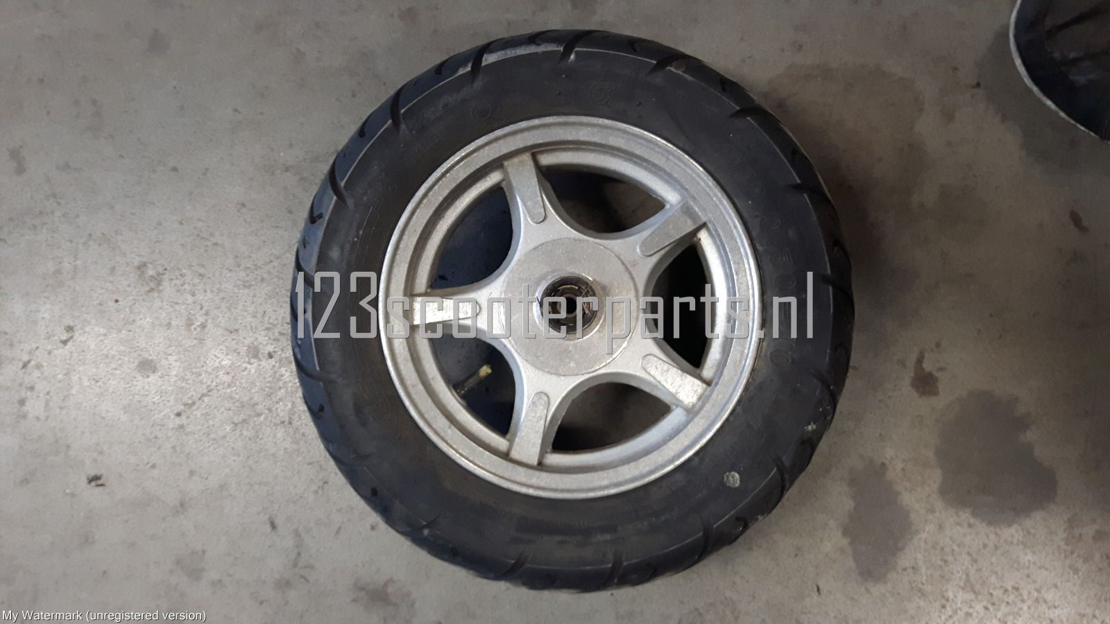 Benzhou YY50QT-26  rear wheel and tire