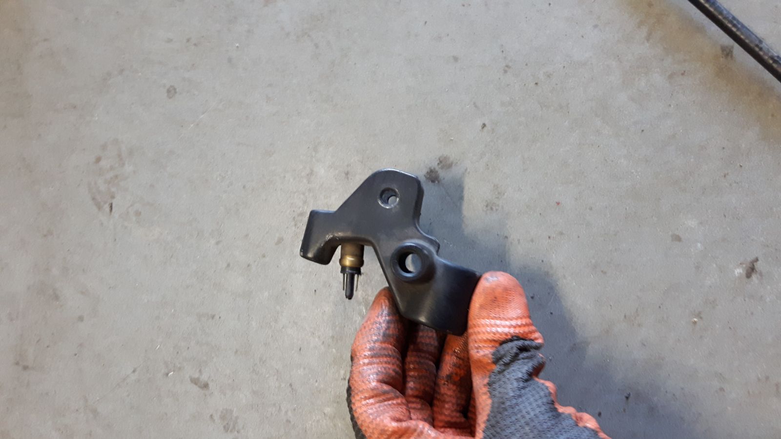 Peugeot Zenith right brake handle holder