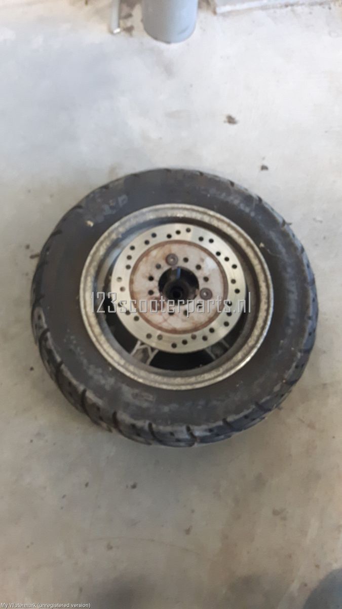 Grande retro scooter front wheel, tire and brake disc