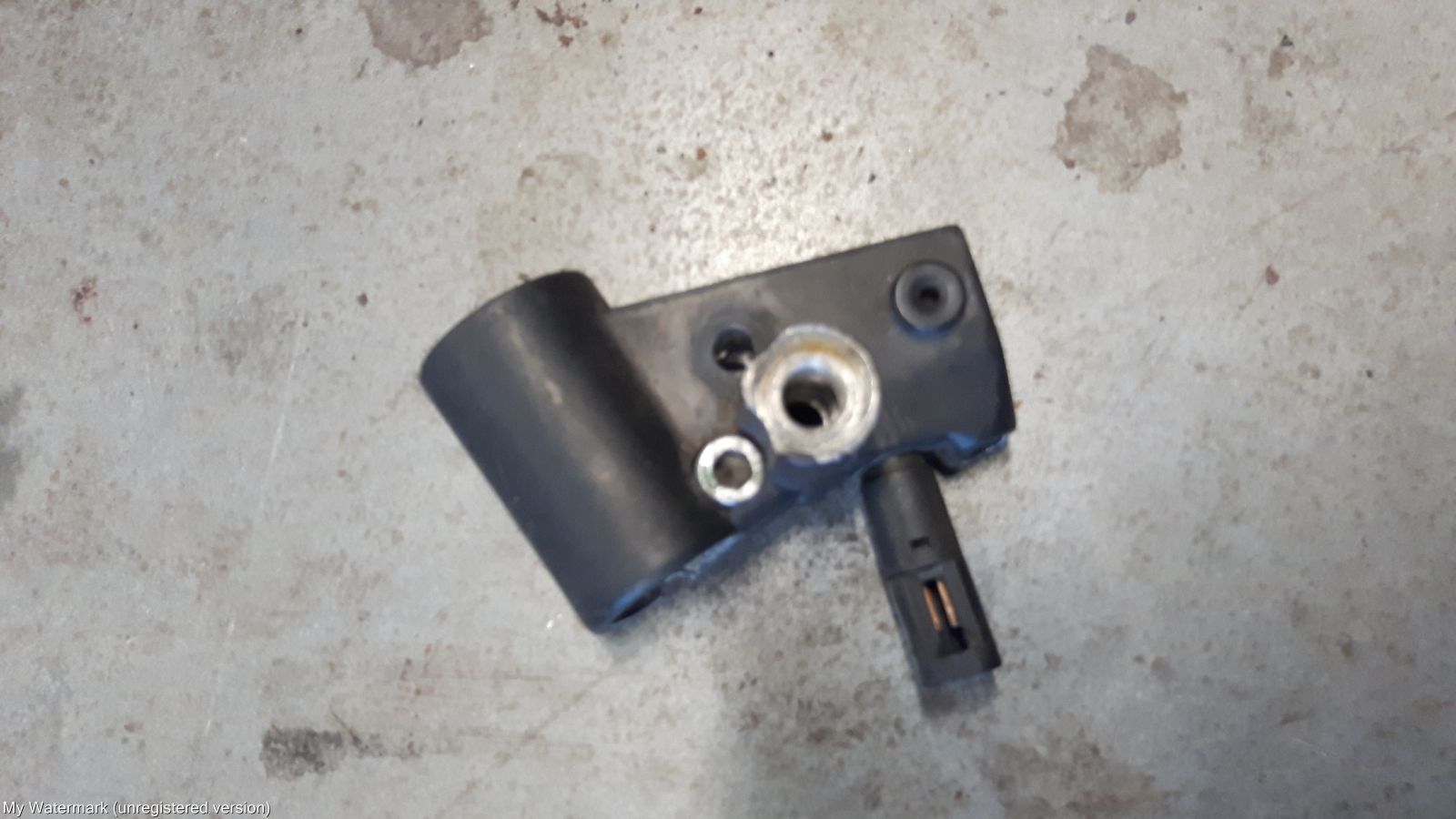 Piaggio FLY left brake handle holder