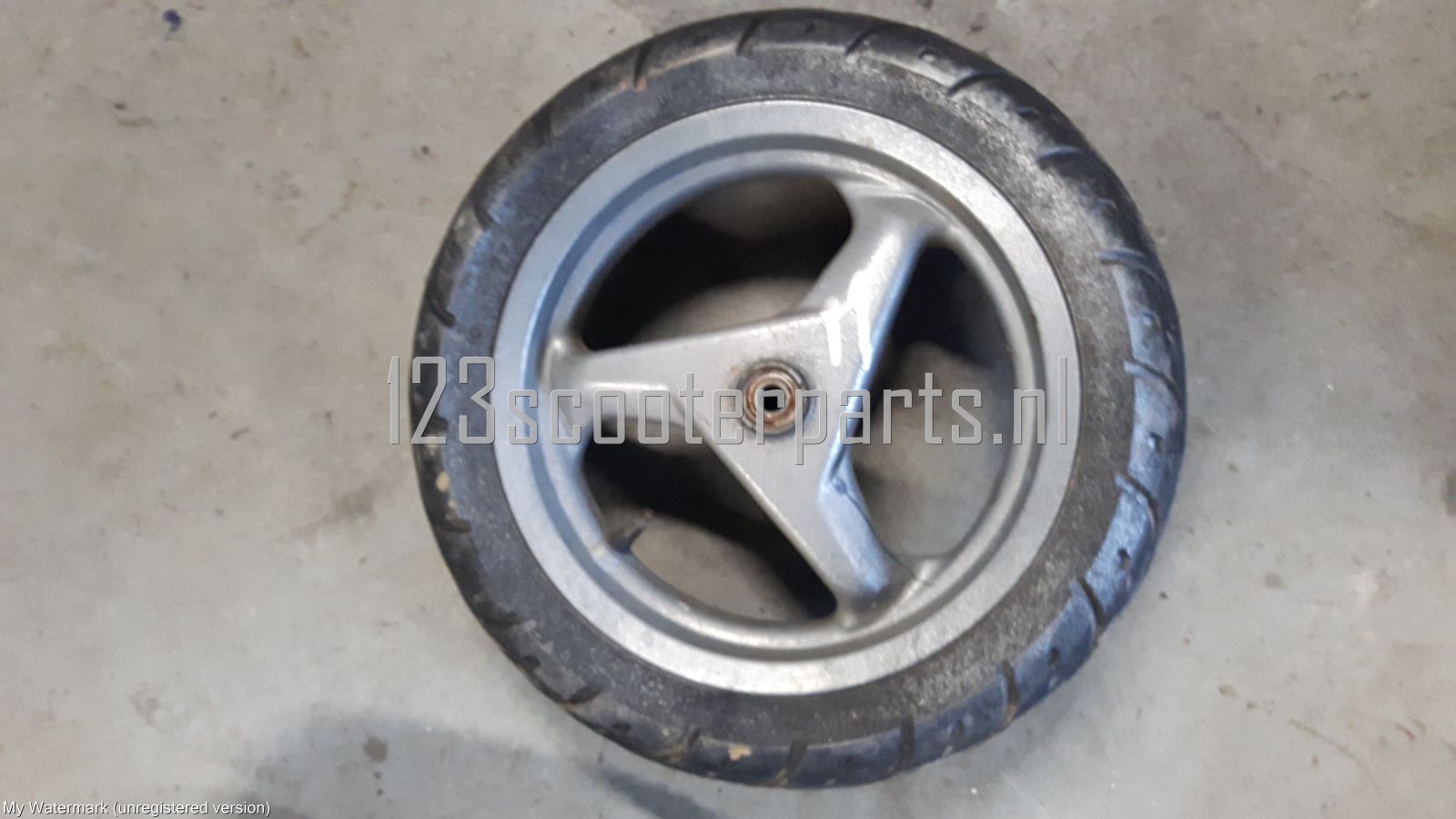 Peugeot Vivacity front wheel and tire